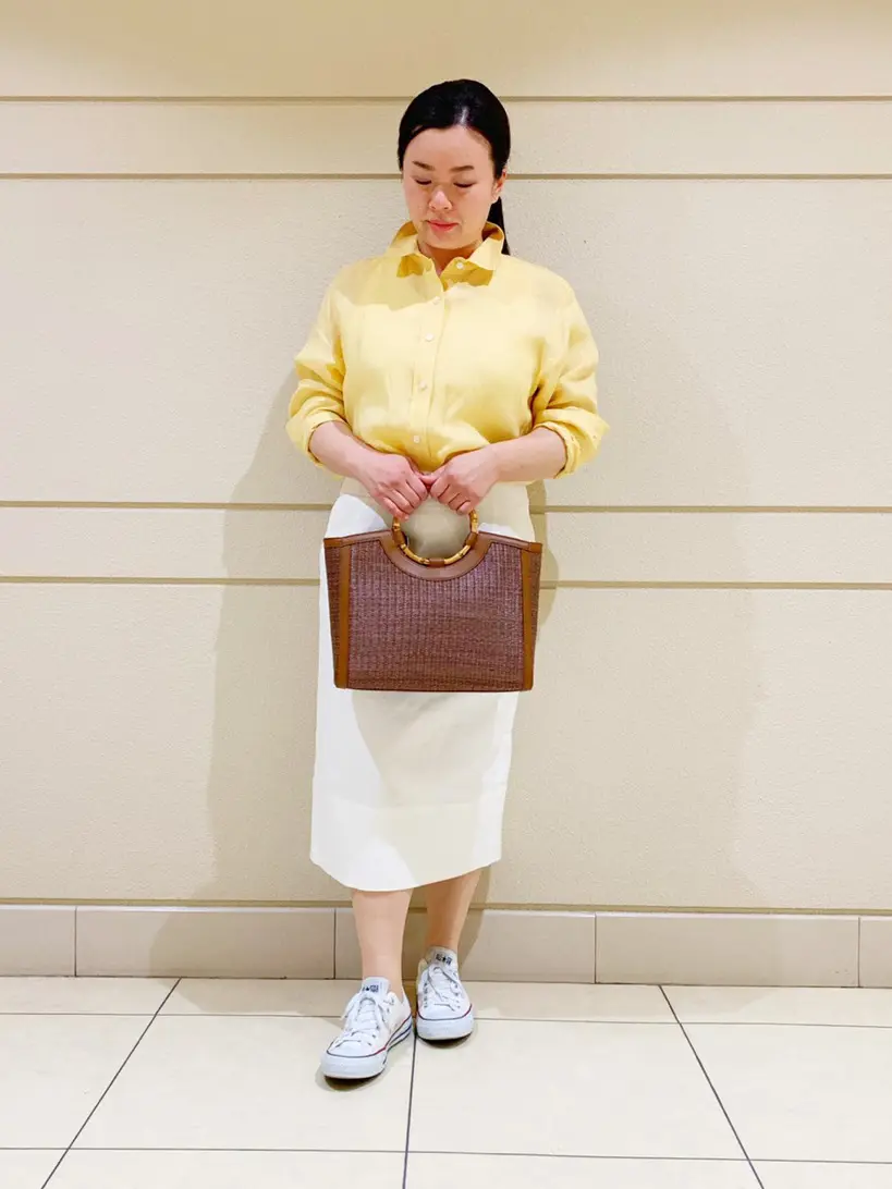  スタッフn コーディネート画像