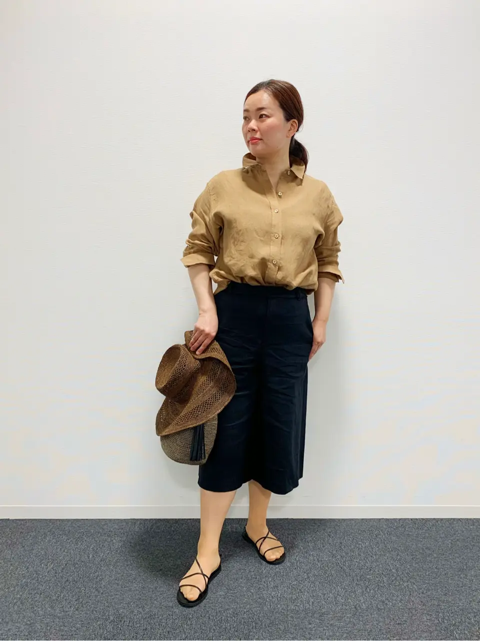  スタッフn コーディネート画像