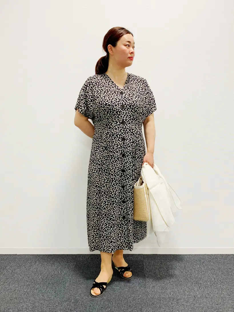  スタッフn コーディネート画像