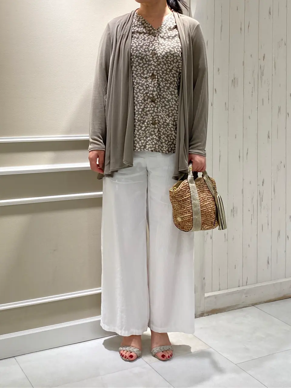 23区 L 笹川 コーディネート画像