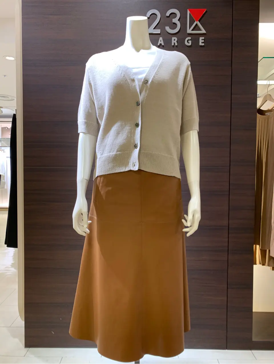  ナカムラ コーディネート画像