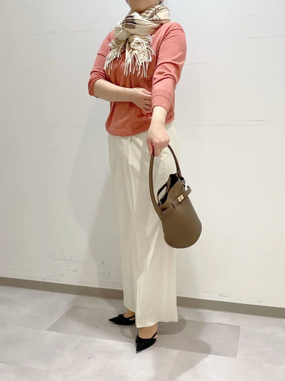 23区 L スタッフ コーディネート画像