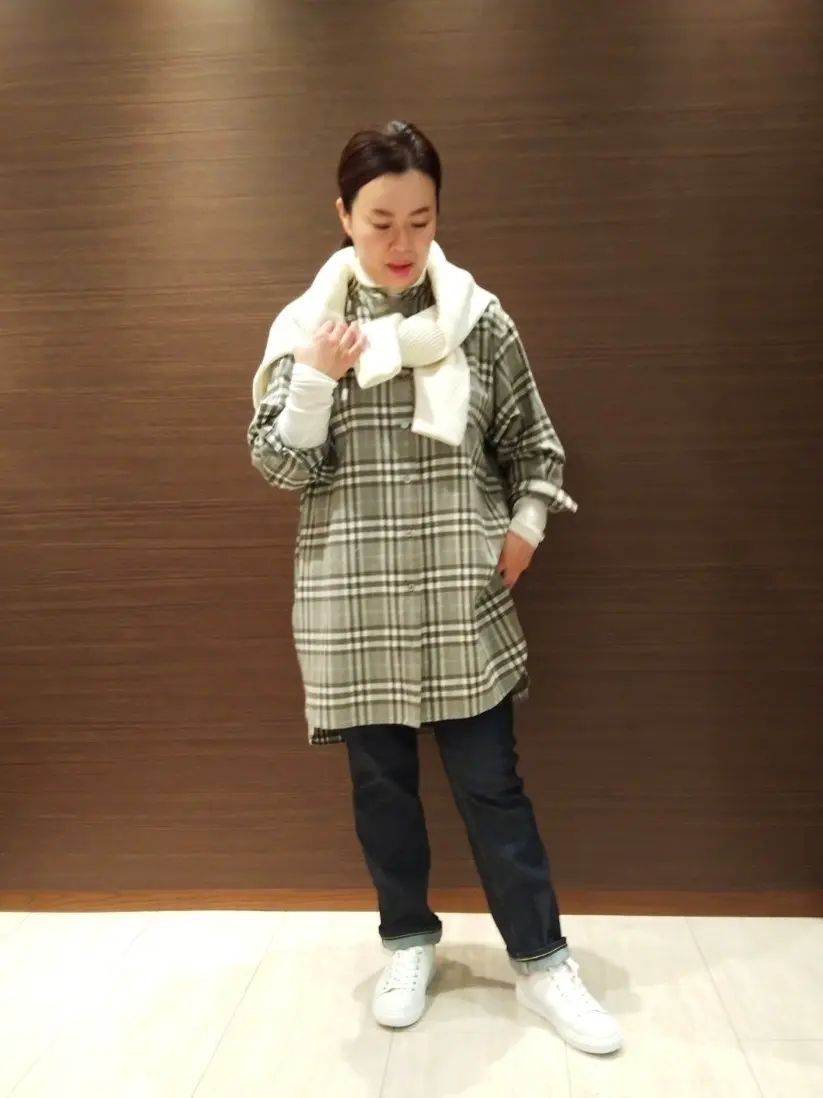 23区 L スタッフn コーディネート画像