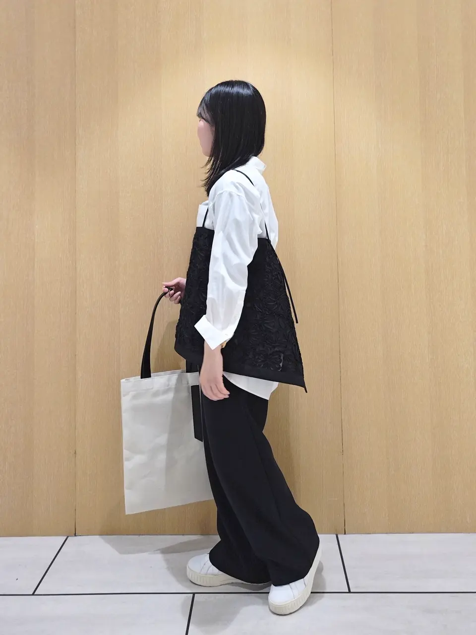 23区 S 百瀬 コーディネート画像