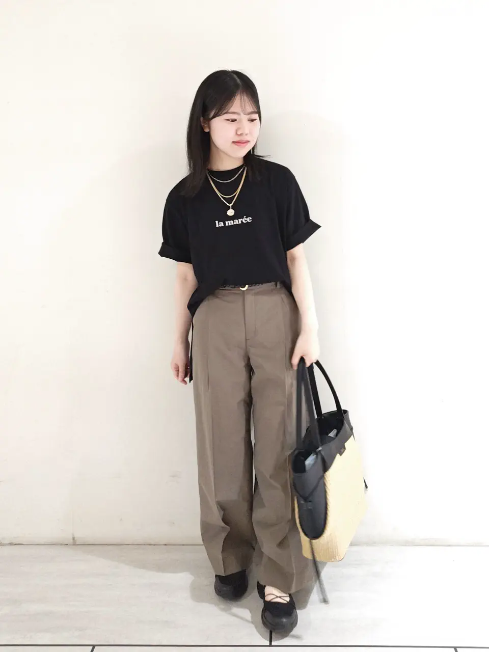 23区 S 百瀬 コーディネート画像