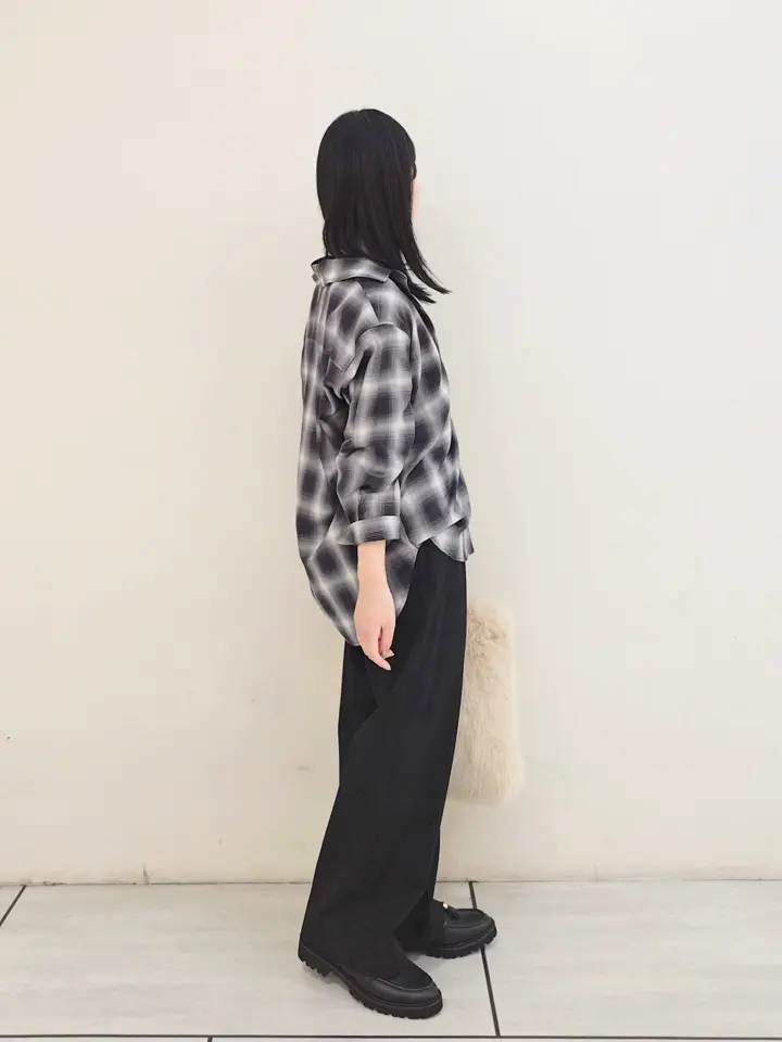 23区 S 百瀬 コーディネート画像