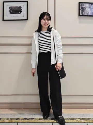 23区 S 百瀬 コーディネート画像