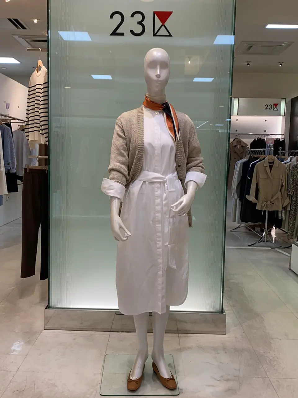  スタッフ コーディネート画像