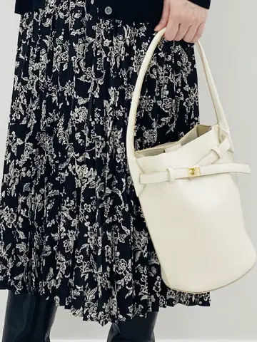 23区 岩舘 コーディネート画像