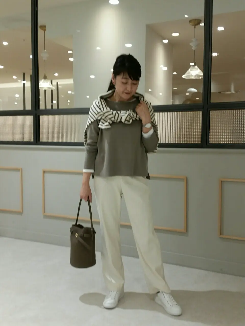  新保 コーディネート画像