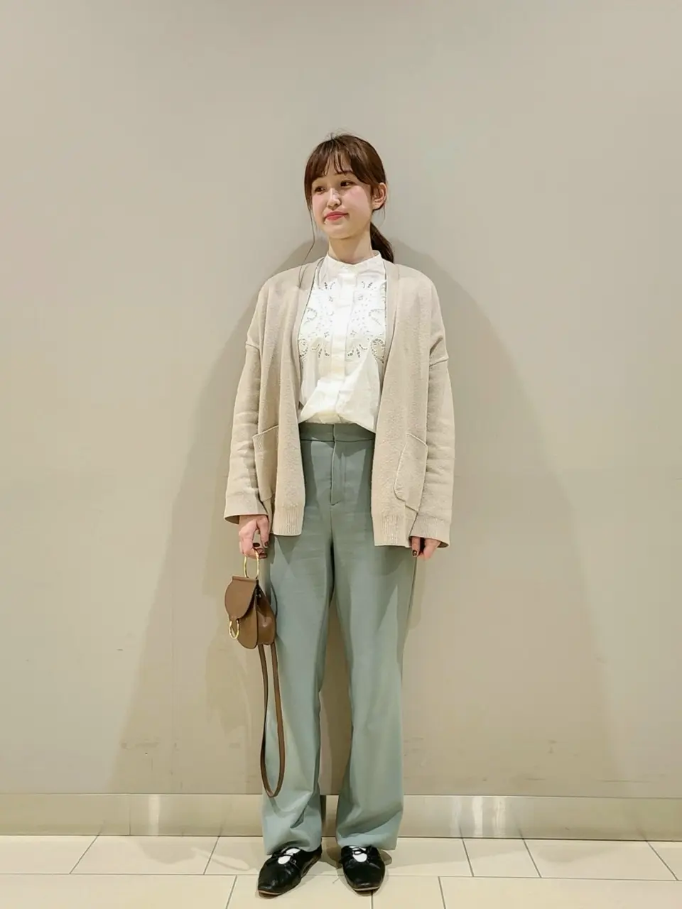  スタッフ. コーディネート画像