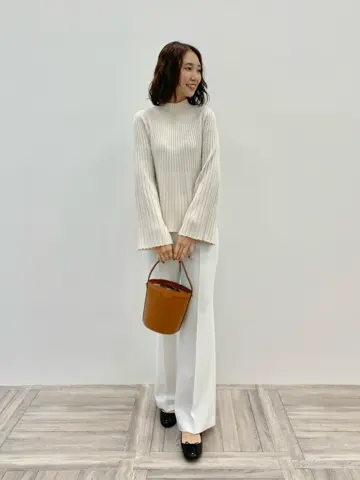 23区 秋葉 コーディネート画像