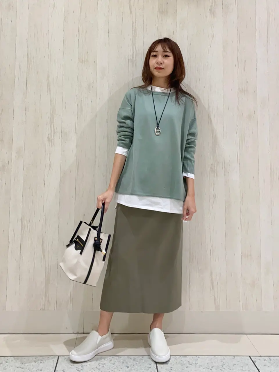 23区 Kanako コーディネート画像