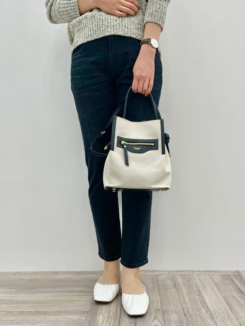 23区 秋葉 コーディネート画像