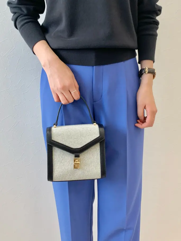 23区 秋葉 コーディネート画像