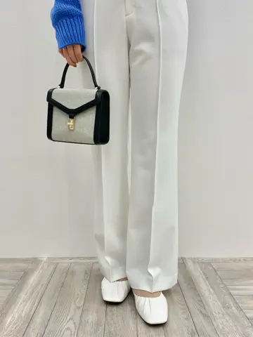 23区 秋葉 コーディネート画像