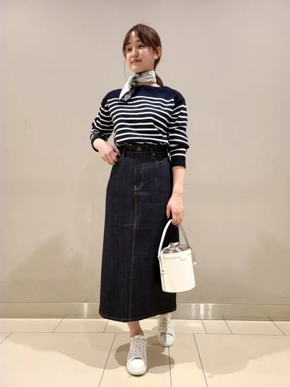  スタッフ. コーディネート画像