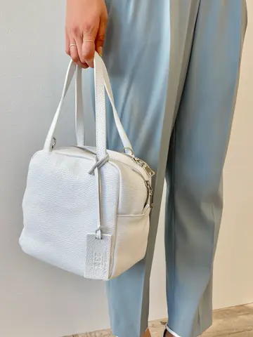 23区 秋葉 コーディネート画像