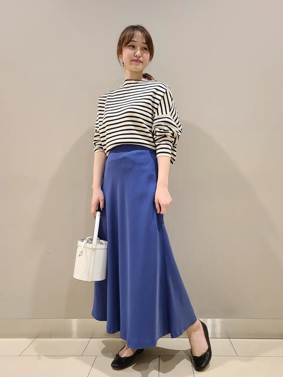  スタッフ. コーディネート画像