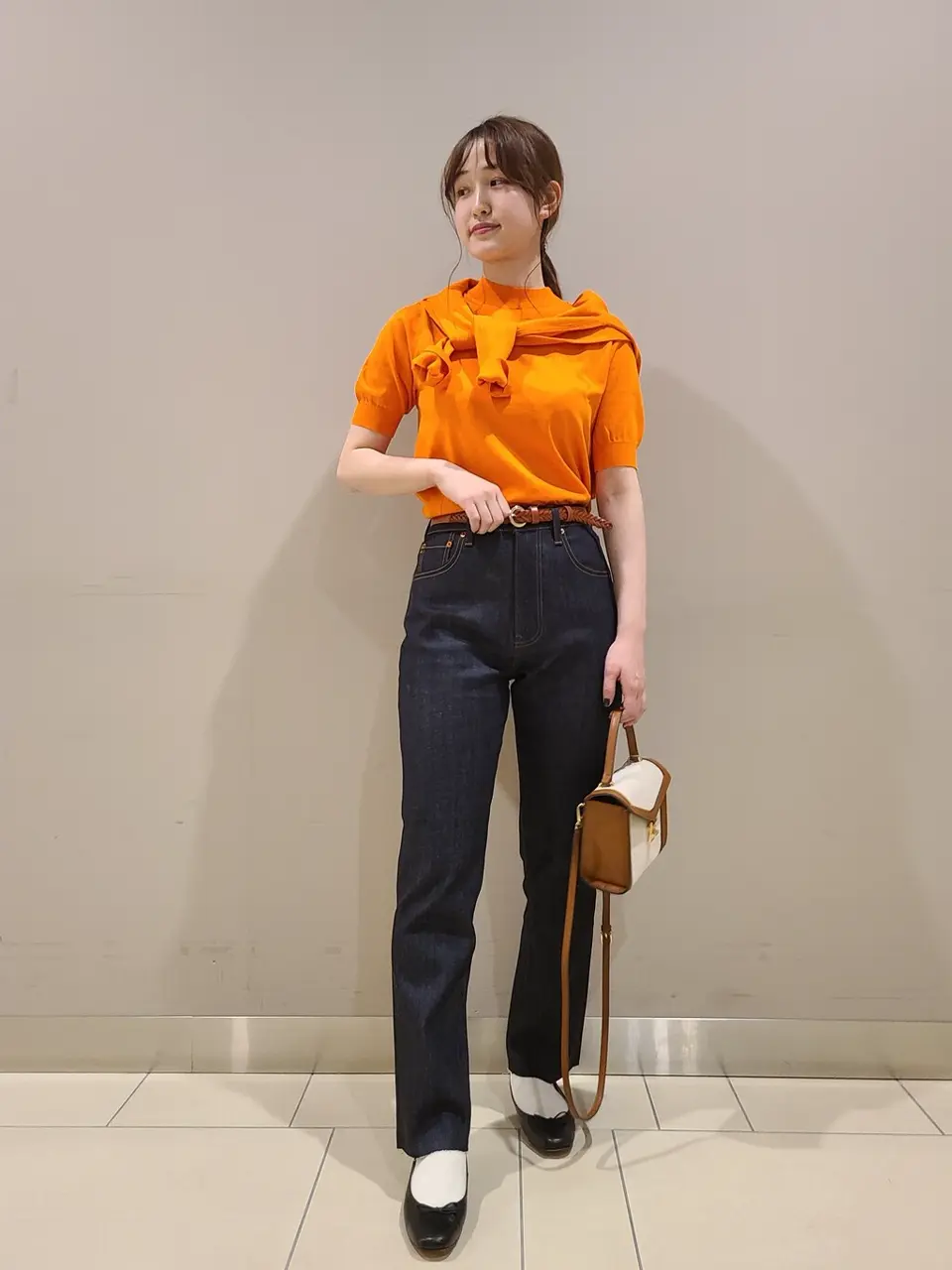  スタッフ. コーディネート画像