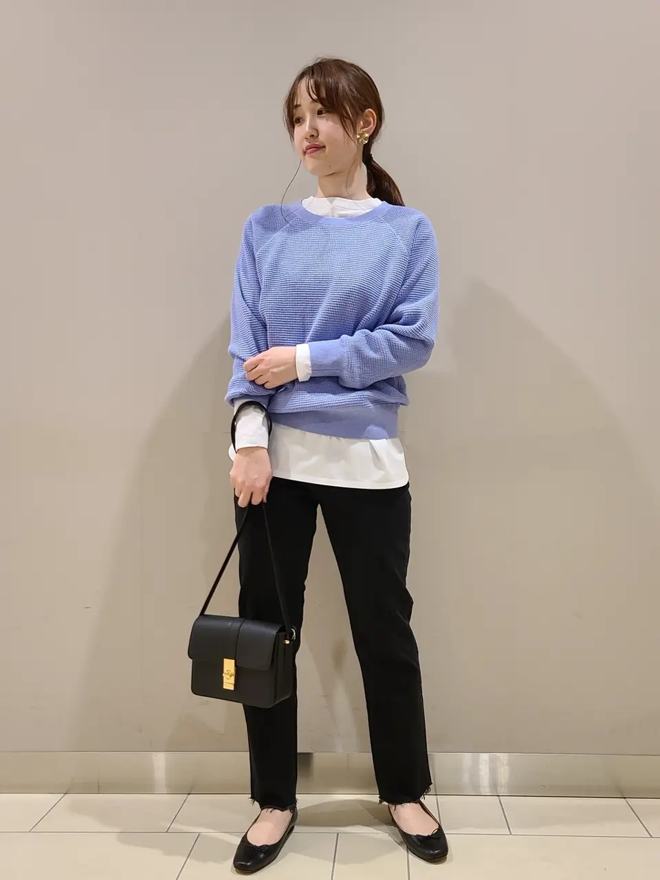  スタッフ. コーディネート画像