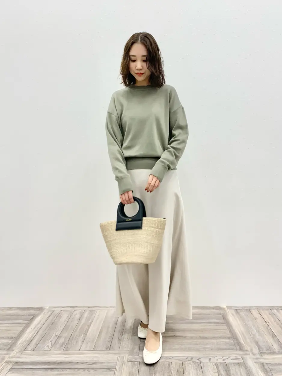  秋葉 コーディネート画像