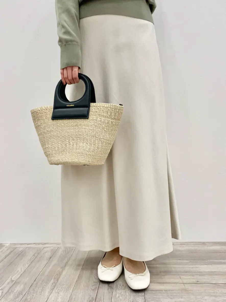 23区 秋葉 コーディネート画像