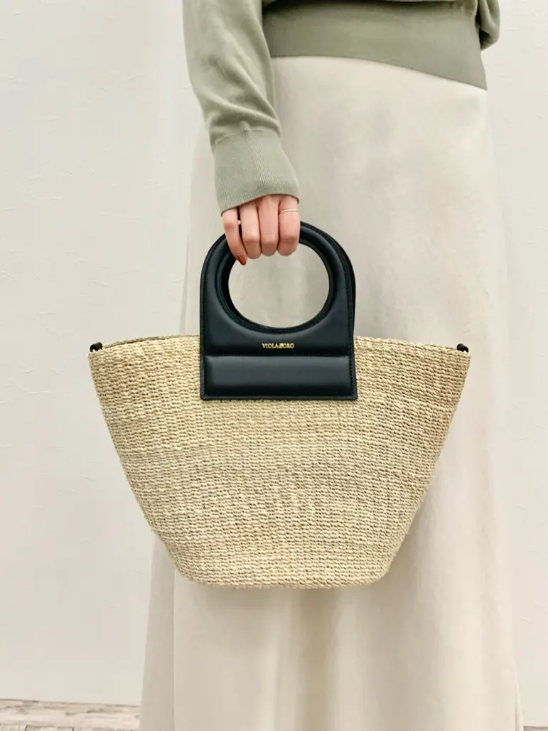 23区 秋葉 コーディネート画像