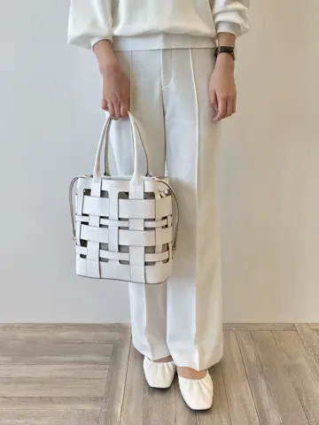 23区 秋葉 コーディネート画像