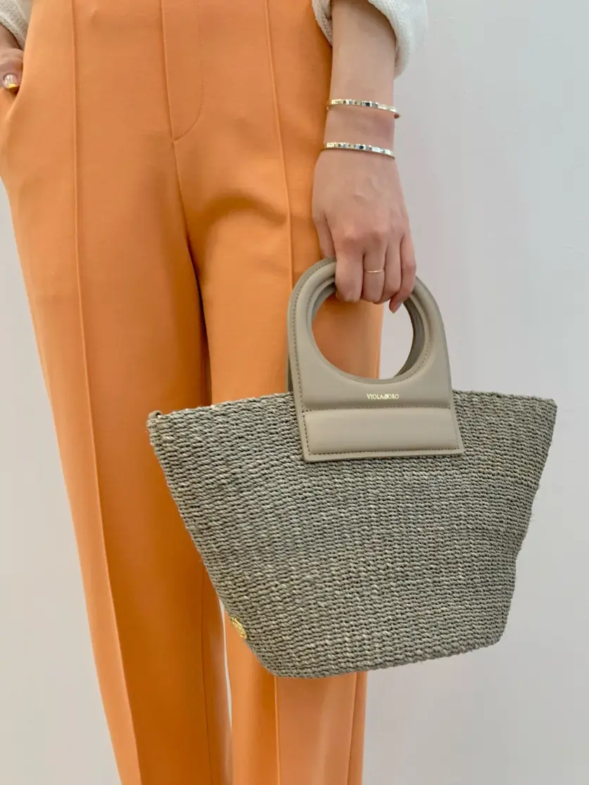 23区 秋葉 コーディネート画像