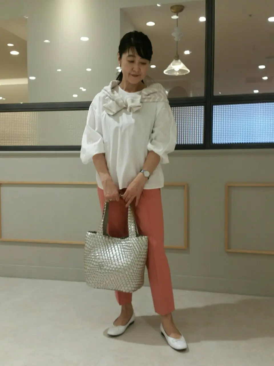  新保 コーディネート画像