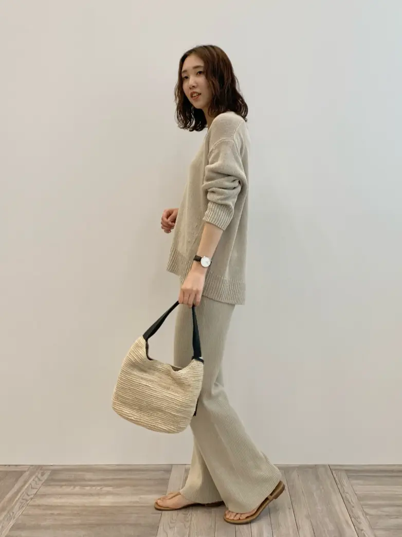 23区 秋葉 コーディネート画像