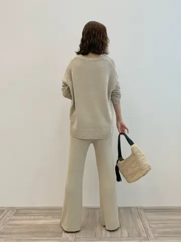 23区 秋葉 コーディネート画像