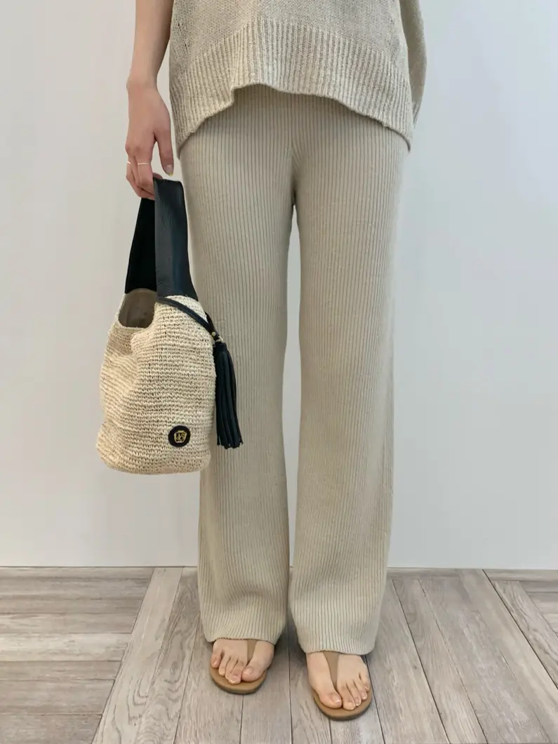 23区 秋葉 コーディネート画像