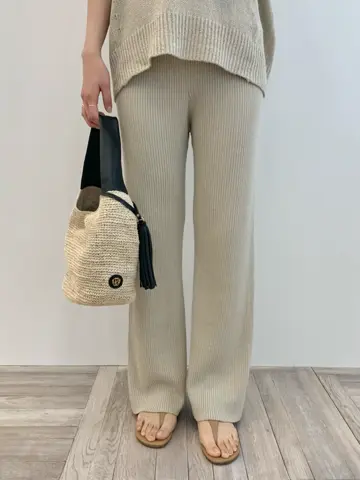 23区 秋葉 コーディネート画像