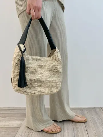 23区 秋葉 コーディネート画像