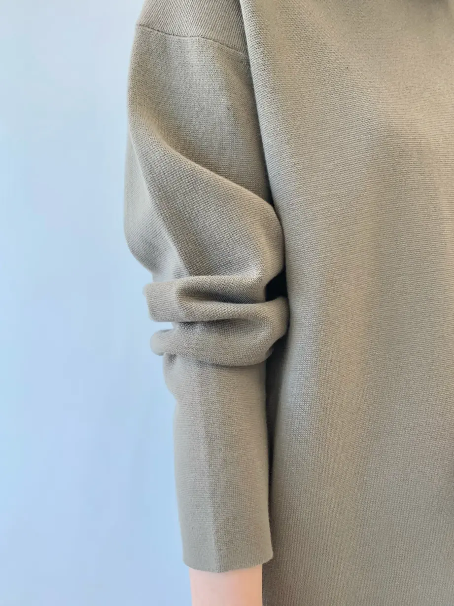 23区 秋葉 コーディネート画像