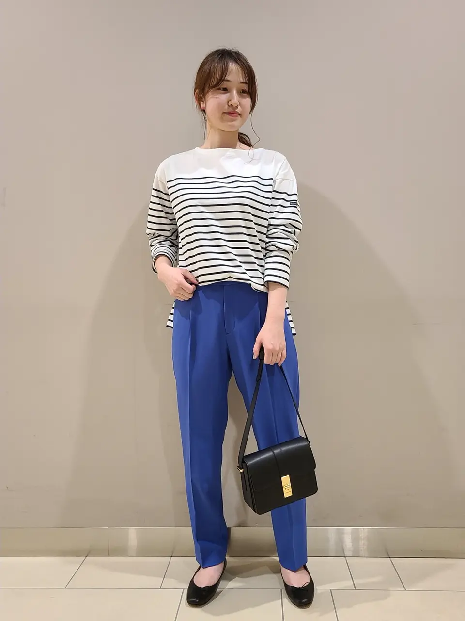  スタッフ. コーディネート画像