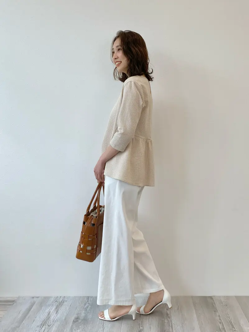 23区 秋葉 コーディネート画像