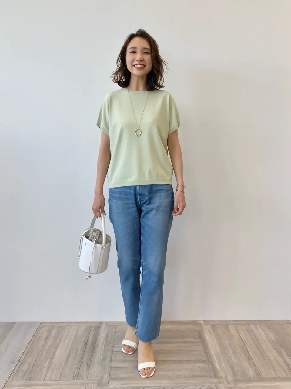 23区 秋葉 コーディネート画像