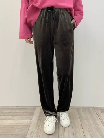 23区 秋葉 コーディネート画像