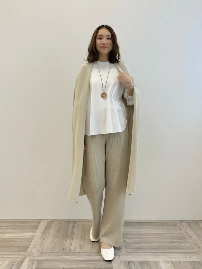  秋葉 コーディネート画像