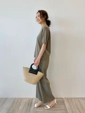 23区 秋葉 コーディネート画像