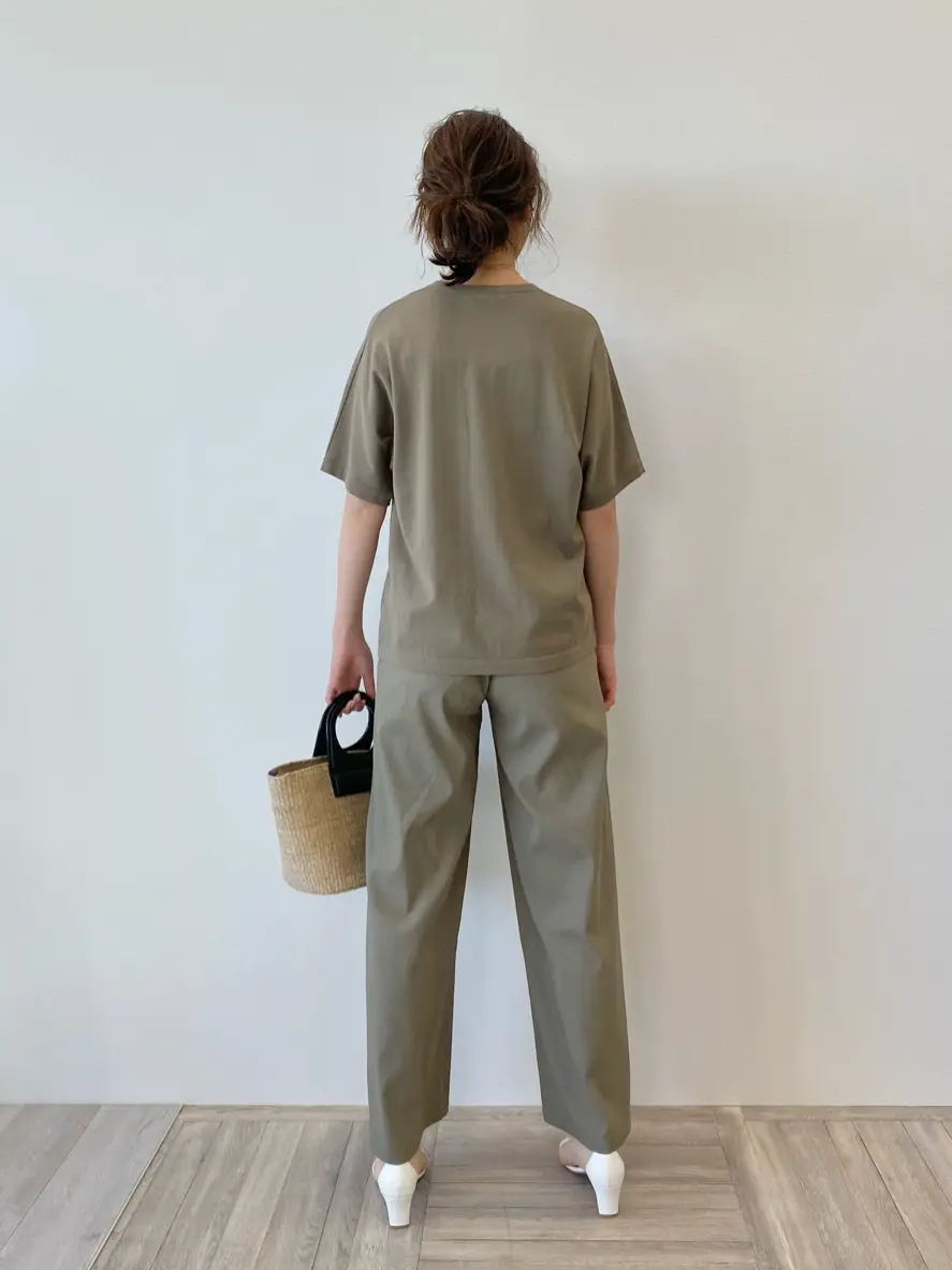 23区 秋葉 コーディネート画像