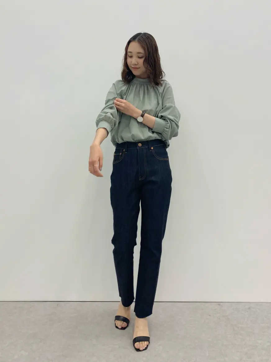  秋葉 コーディネート画像