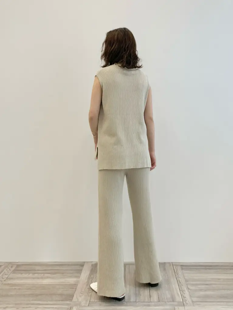 23区 秋葉 コーディネート画像