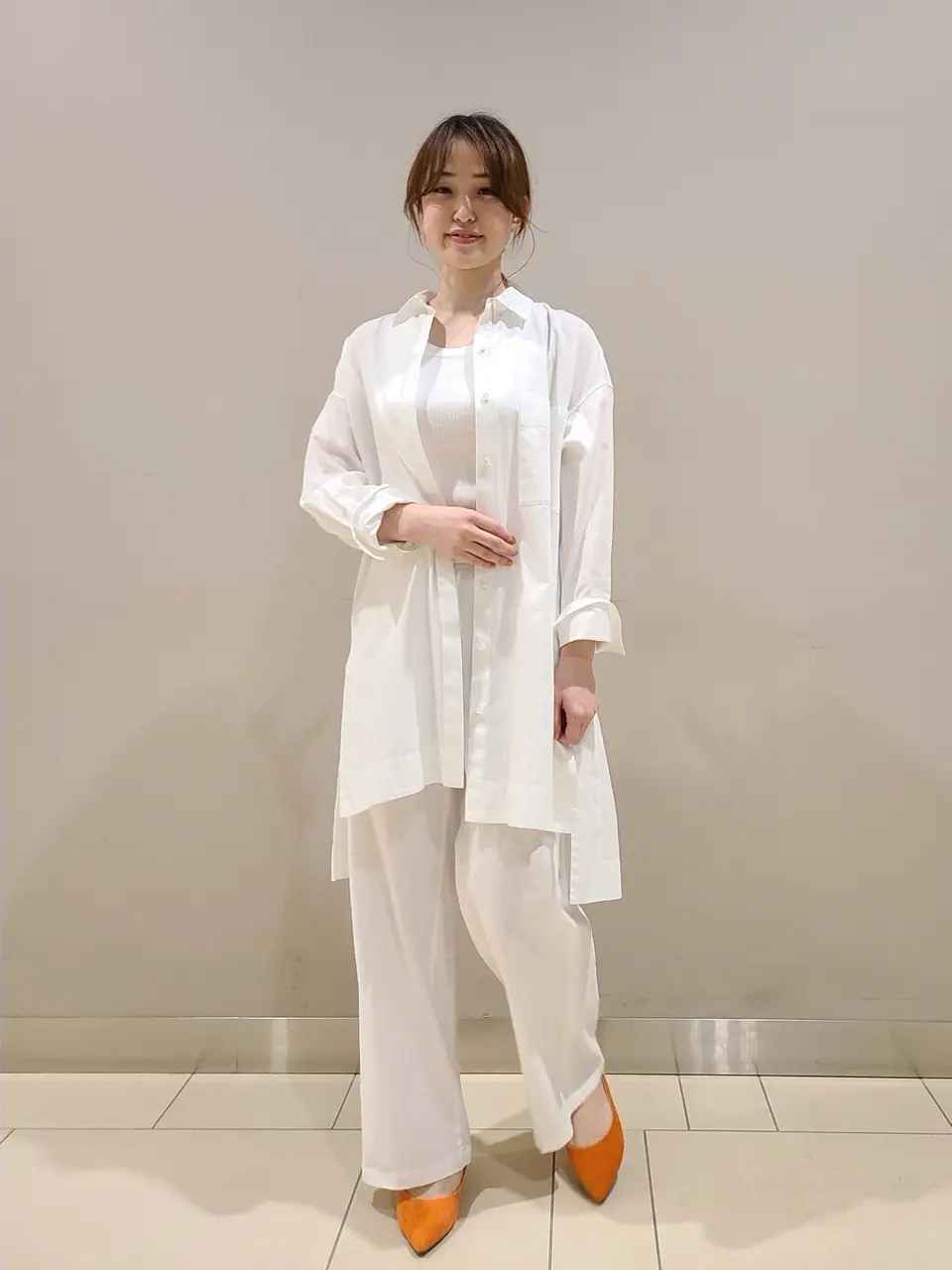  スタッフ. コーディネート画像