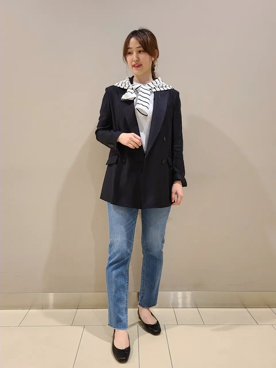  スタッフ. コーディネート画像