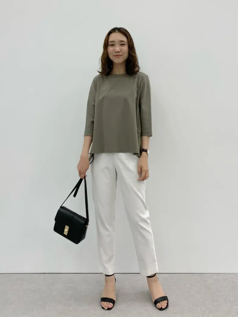  秋葉 コーディネート画像