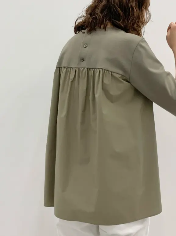 23区 秋葉 コーディネート画像